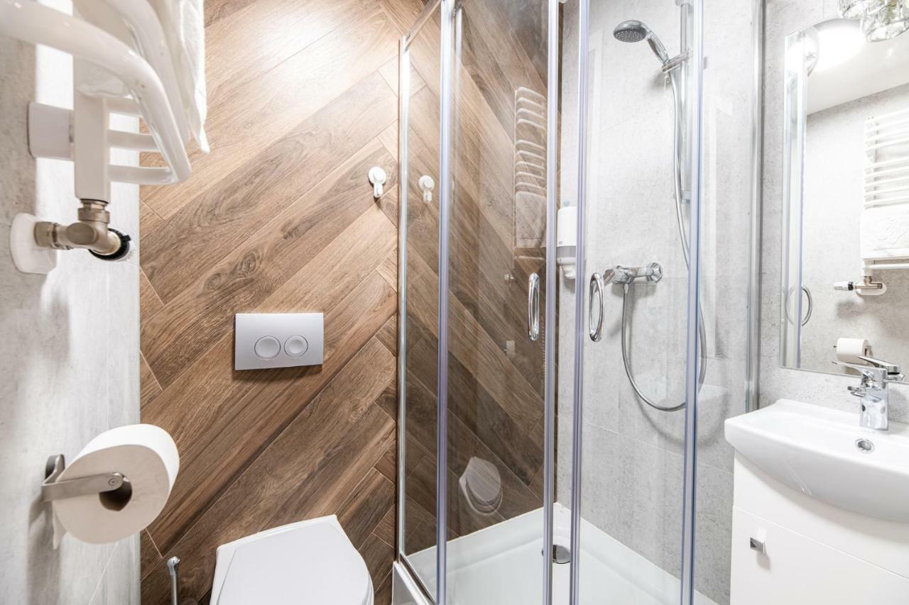 Lubomirskiego 23 Residence - Great Location, 10 Min To Main Square By Foot, Right Next To Main Rail And Bus Station Krakau Buitenkant foto