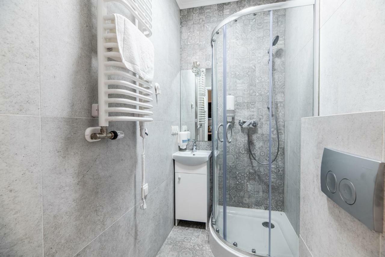 Lubomirskiego 23 Residence - Great Location, 10 Min To Main Square By Foot, Right Next To Main Rail And Bus Station Krakau Buitenkant foto